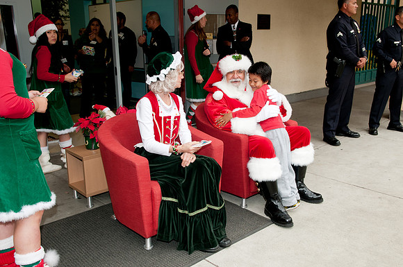 Leo Politi Elementary School, LAPD, Santa and Mrs. Claus - 2012