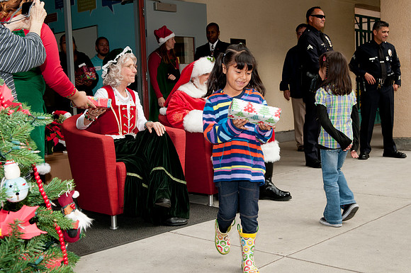 Leo Politi Elementary School, LAPD, Santa and Mrs. Claus - 2012
