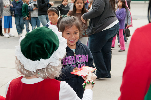 Leo Politi Elementary School, LAPD, Santa and Mrs. Claus - 2012