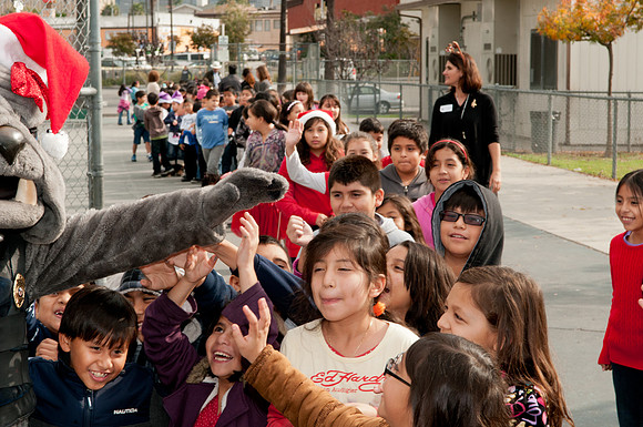 Leo Politi Elementary School, LAPD, Santa and Mrs. Claus - 2012