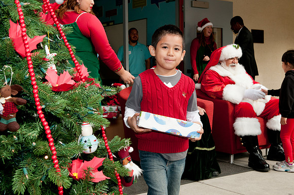 Leo Politi Elementary School, LAPD, Santa and Mrs. Claus - 2012