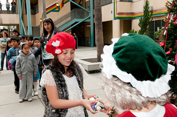 Leo Politi Elementary School, LAPD, Santa and Mrs. Claus - 2012