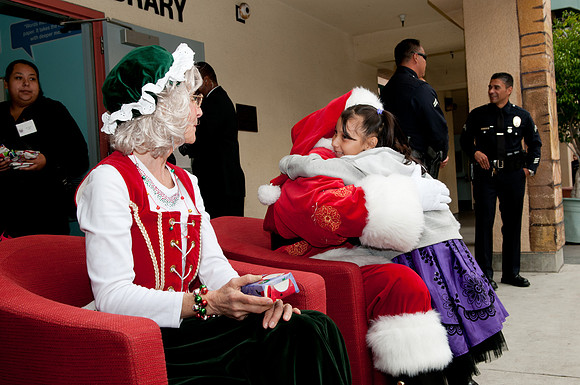 Leo Politi Elementary School, LAPD, Santa and Mrs. Claus - 2012
