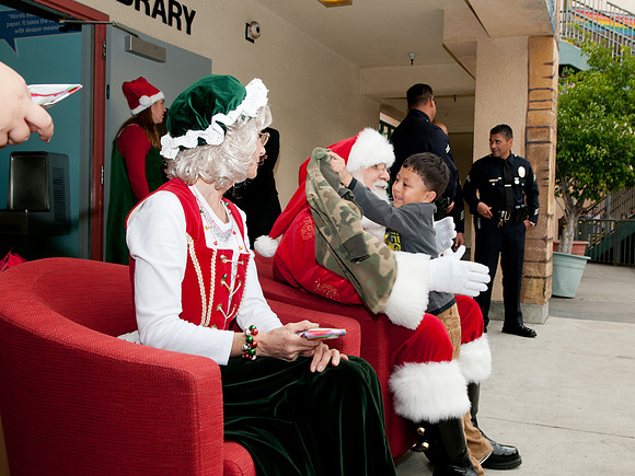 Leo Politi Elementary School, LAPD, Santa and Mrs. Claus - 2012