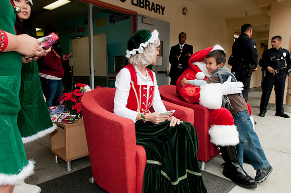 Leo Politi Elementary School, LAPD, Santa and Mrs. Claus - 2012