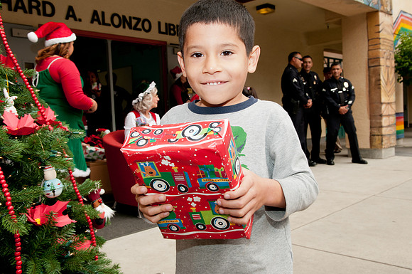 Leo Politi Elementary School, LAPD, Santa and Mrs. Claus - 2012