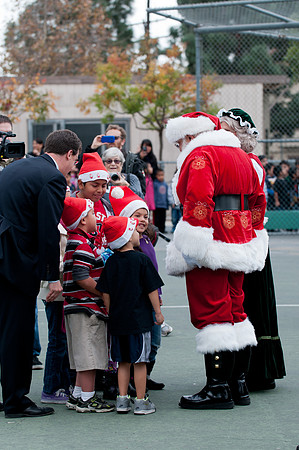 Leo Politi Elementary School, LAPD, Santa and Mrs. Claus - 2012
