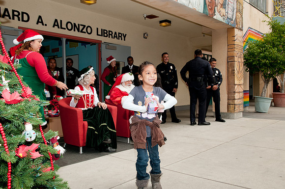 Leo Politi Elementary School, LAPD, Santa and Mrs. Claus - 2012