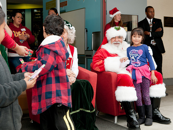 Leo Politi Elementary School, LAPD, Santa and Mrs. Claus - 2012