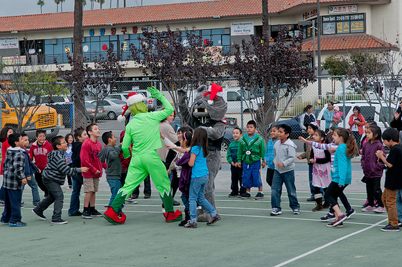Leo Politi Elementary School, LAPD, Santa and Mrs. Claus - 2012