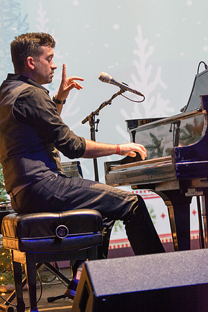 95.9 The Fish Christmas Concert - 2014