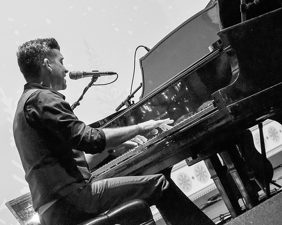 95.9 The Fish Christmas Concert - 2014