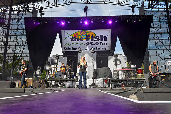 Dara Maclean -FishFest 2014