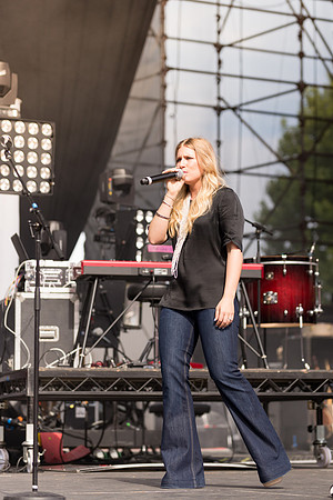 Dara Maclean -FishFest 2014