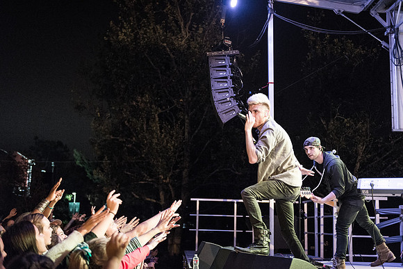 Colton Dixon - FishFest 2014