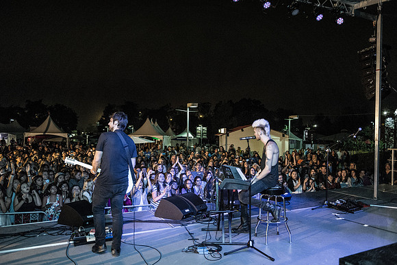 Colton Dixon - FishFest 2014