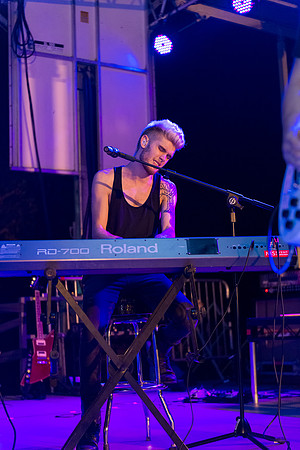 Colton Dixon - FishFest 2014
