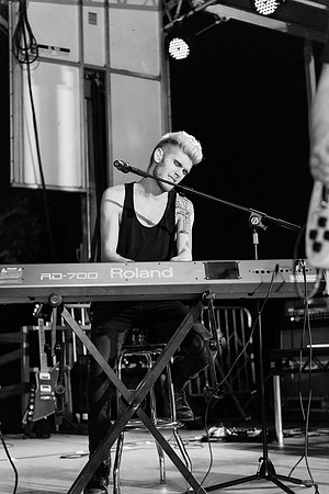 Colton Dixon - FishFest 2014