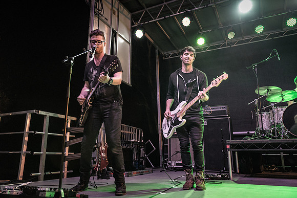 Colton Dixon - FishFest 2014