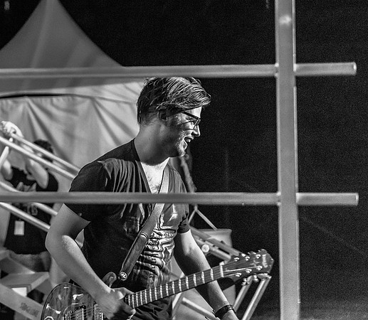 Colton Dixon - FishFest 2014