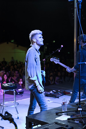 Colton Dixon - FishFest 2014