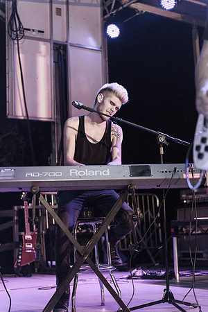 Colton Dixon - FishFest 2014