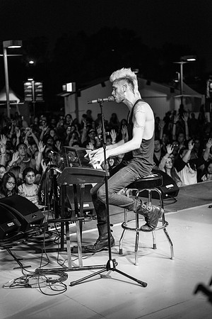 Colton Dixon - FishFest 2014