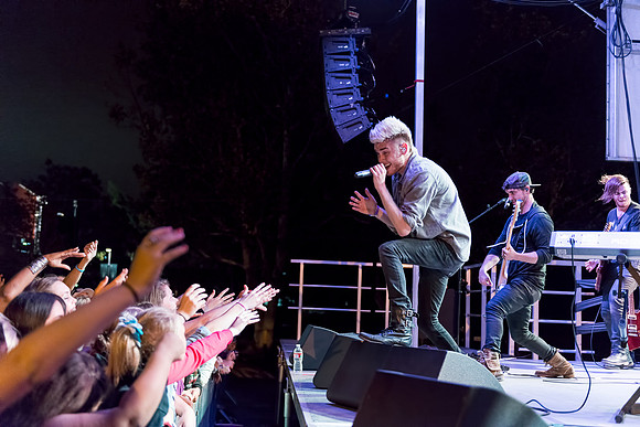 Colton Dixon - FishFest 2014