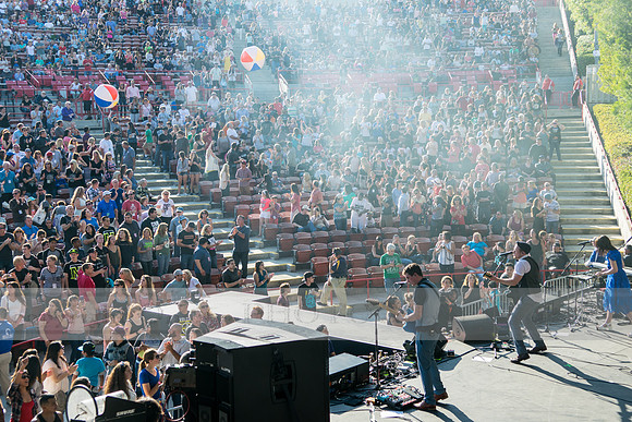 Fishfest 2015 at the Verizon Amphitheater
