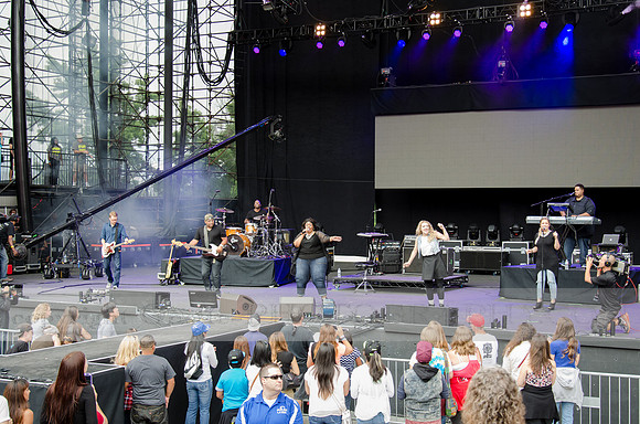 Fishfest 2015 at the Verizon Amphitheater